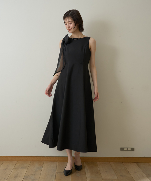 EMMA ROUGE VIF(エマルージュヴィフ)の「【一部店舗限定】肩リボンロングワンピース(ワンピース・レディース・ブラック/ベージュ・38/36)」の10枚目の写真