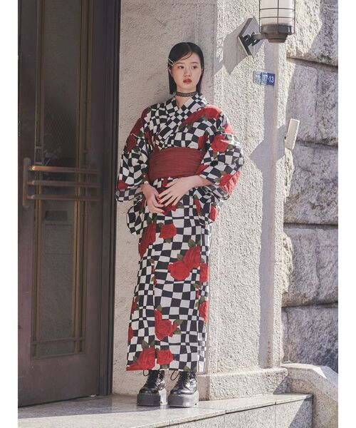 jouetie（ジュエティ）の「【jouetieオリジナル】ローズチェッカーセパレート浴衣セット（浴衣・レディース・レッド/ブルー・MEDIUM）」の5枚目の写真