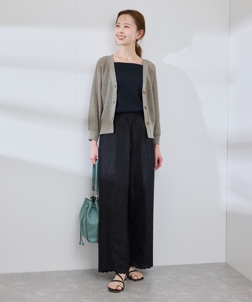 ROPE' PICNIC（ロペピクニック）の「LEVITA片畔ニットカーディガン（カーディガン/ボレロ・レディース・チャコールグレー/オフホワイト/イエロー/ライトグレー・38）」の14枚目の写真