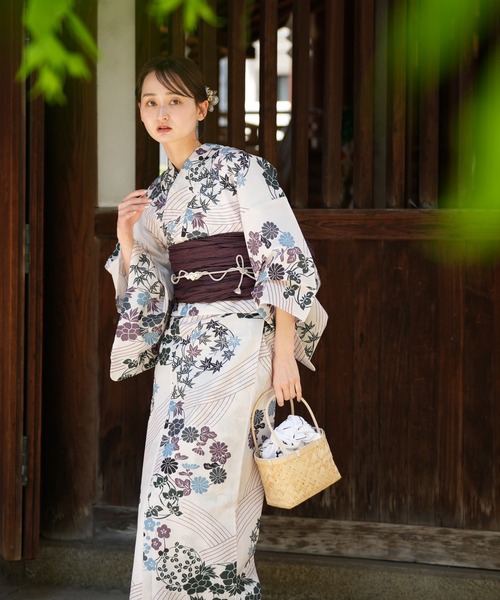 utatane(ウタタネ)の「選べる浴衣3点セット utataneオリジナル 国内染色(浴衣・レディース・ブラウン系1/ホワイト系1/ホワイト系2/ブラック系2/ホワイト系3/グリーン系1/ホワイト系5/ブラック系1/アイボリー系1/ネイビー系1/ホワイト系4/ブラック系3/ブラック系4/ホワイト系6/グレー系1/グリーン系2/パープル系1/ホワイト系7/ブラック系5・FREE)」の7枚目の写真