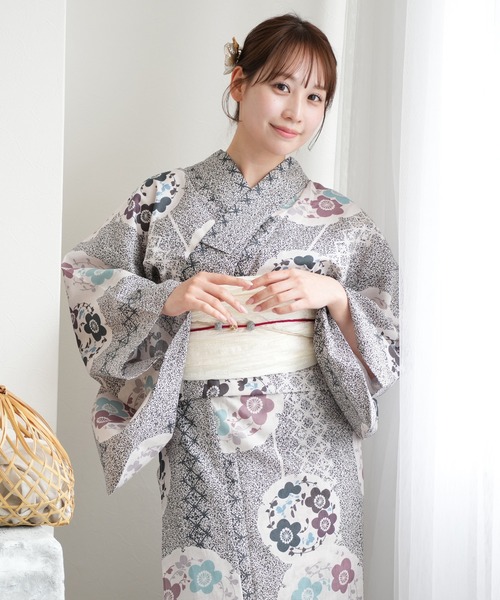 utatane(ウタタネ)の「選べる浴衣3点セット utataneオリジナル 国内染色(浴衣・レディース・ブラウン系1/ホワイト系1/ホワイト系2/ブラック系2/ホワイト系3/グリーン系1/ホワイト系5/ブラック系1/アイボリー系1/ネイビー系1/ホワイト系4/ブラック系3/ブラック系4/ホワイト系6/グレー系1/グリーン系2/パープル系1/ホワイト系7/ブラック系5・FREE)」の11枚目の写真