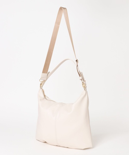 Elura（エルーラ）の「ソフトレザーショルダーＢＡＧ/326228（ハンドバッグ・レディース・ブラック/ホワイト/ベージュ・ONE SIZE）」の8枚目の写真