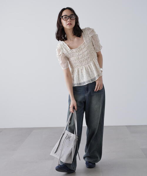 FREE'S MART（フリーズマート）の「◆フロッキードットシャーリングペプラムブラウス（シャツ/ブラウス・レディース・グリーン/ホワイト/ブラック・FREE）」の5枚目の写真