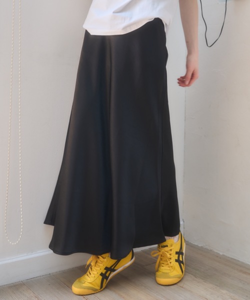 ⭐︎最終価格⭐︎コムデギャルソン　ブラックサテン フレアスカート コムデギャルソン コムデギャルソン 24AW エステルサテン 変形