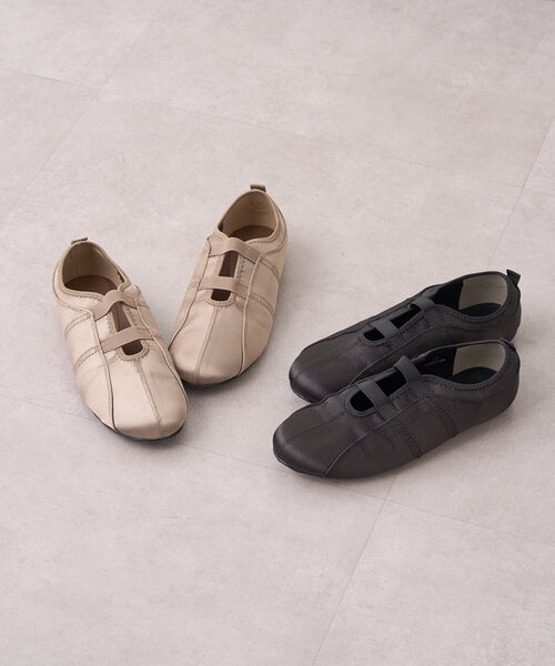 w closet(ダブルクローゼット)の「フラットシューズ(ブーツ・レディース・ベージュ/ブラック/シルバー・MEDIUM/LARGE)」の20枚目の写真