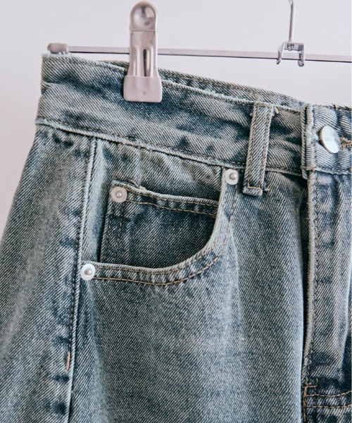 kirakiraShop(キラキラショップ)の「ウオッシュド デニム ハーフ パンツ(デニムパンツ・レディース・ブルー・S/M/L)」の6枚目の写真