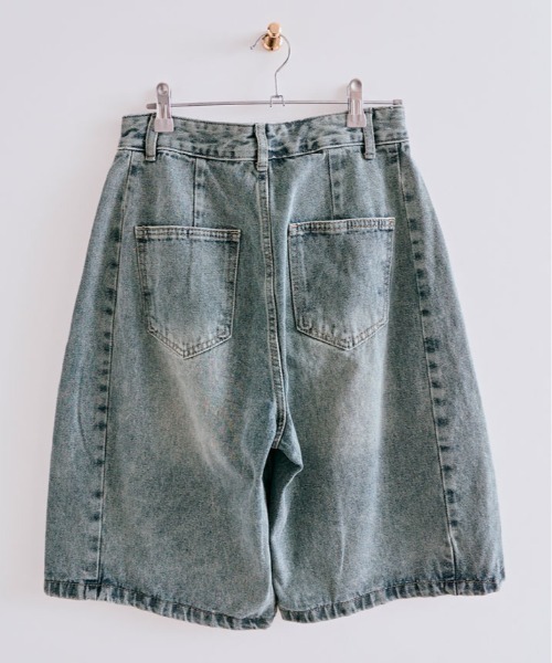 kirakiraShop(キラキラショップ)の「ウオッシュド デニム ハーフ パンツ(デニムパンツ・レディース・ブルー・S/M/L)」の11枚目の写真