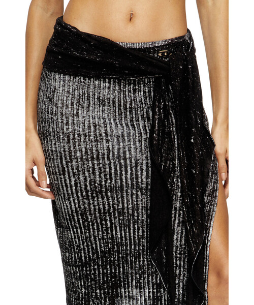 DIESEL(ディーゼル)の「ウィメンズ ニットスカート M-EGANOID(スカート・レディース・ブラック・LARGE/SMALL/MEDIUM/X-SMALL)」の5枚目の写真