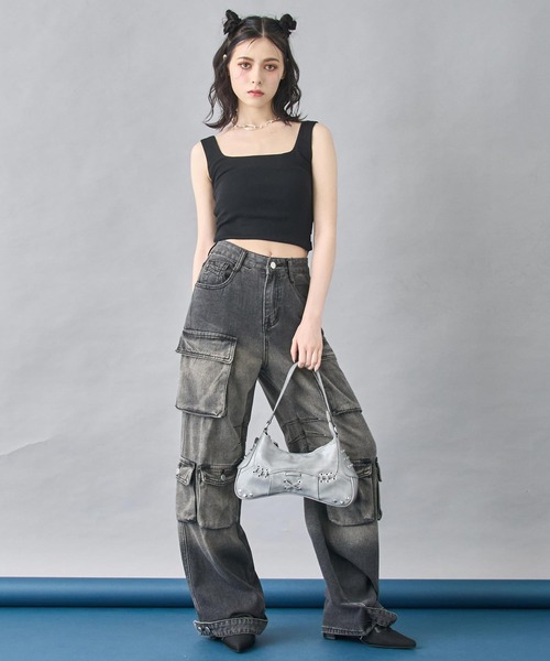 ANAP(アナップ)の「ウォッシュ 加工 デニム カーゴパンツ(カーゴパンツ・レディース・ブルー/ブラック・S/M)」の15枚目の写真