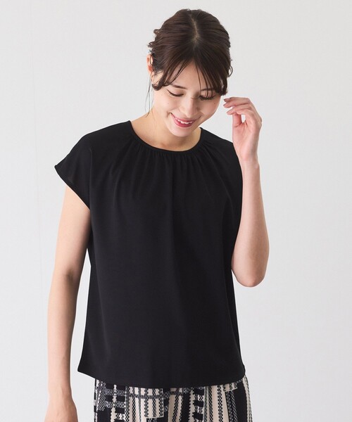 Jayro(ジャイロ)の「シルケットギャザー フレンチスリーブトップス(Tシャツ/カットソー・レディース・ライトグリーン/ホワイト系その他/ベージュ/ピンク系その他/ブラック・M)」の3枚目の写真