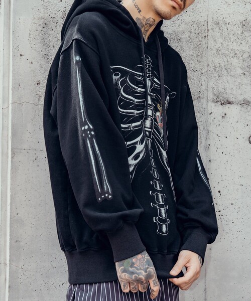 Subciety（サブサエティ）の「Skelton hoodie（ベスト・メンズ・ブラック/ホワイト・X-LARGE/LARGE/MEDIUM/SMALL）」の13枚目の写真
