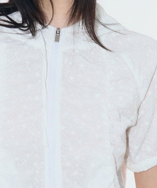 PLACE STUDIO(プレイススタジオ)の「PLACE STUDIO/レースシャーリングジャケット(ブルゾン・レディース・ホワイト/ブラック・FREE)」の3枚目の写真