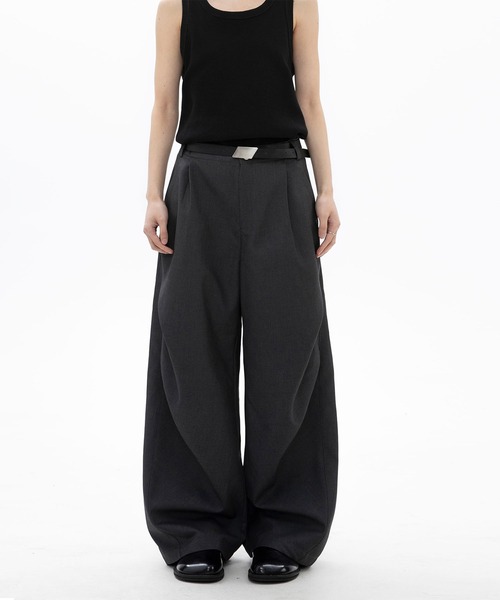 HOOK(フック)の「タックカーブワイドパンツ(カーゴパンツ・メンズ・ダークグレー/ベージュ/ブラック・MEDIUM/LARGE/X-LARGE)」の3枚目の写真