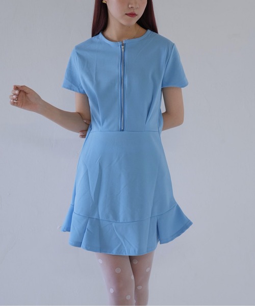 Uenui(ウニュイ)の「【 cunii 】 スタイルアップ×フェミニンな美シルエットZIPワンピース(ワンピース・レディース・ブラック/イエロー/ブルー・FREE)」の1枚目の写真