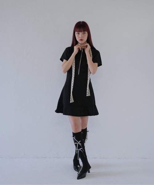 Uenui(ウニュイ)の「【 cunii 】 スタイルアップ×フェミニンな美シルエットZIPワンピース(ワンピース・レディース・ブラック/イエロー/ブルー・FREE)」の10枚目の写真