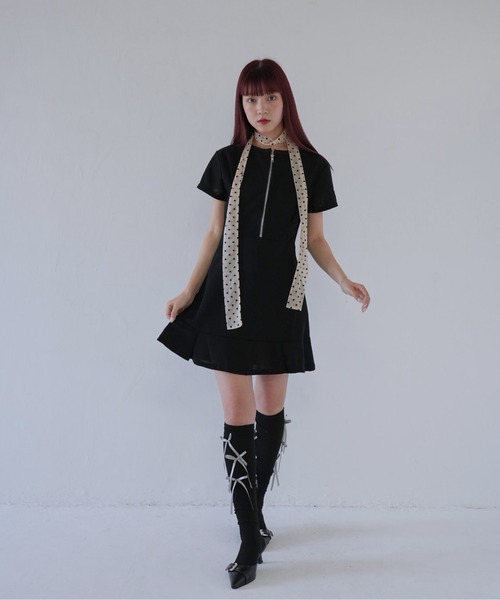 Uenui(ウニュイ)の「【 cunii 】 スタイルアップ×フェミニンな美シルエットZIPワンピース(ワンピース・レディース・ブラック/イエロー/ブルー・FREE)」の13枚目の写真