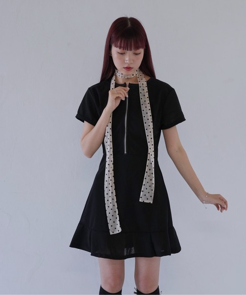Uenui(ウニュイ)の「【 cunii 】 スタイルアップ×フェミニンな美シルエットZIPワンピース(ワンピース・レディース・ブラック/イエロー/ブルー・FREE)」の15枚目の写真