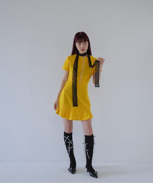 Uenui(ウニュイ)の「【 cunii 】 スタイルアップ×フェミニンな美シルエットZIPワンピース(ワンピース・レディース・ブラック/イエロー/ブルー・FREE)」の5枚目の写真
