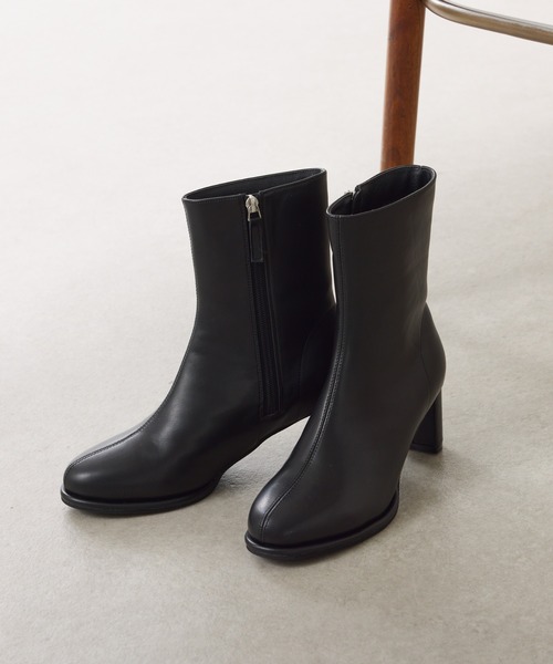 PAPILLONNER（パピヨネ）の「ラウンドトゥショートブーツ（ブーツ・レディース・ダークブラウン/ブラック・S/M/L）」の19枚目の写真