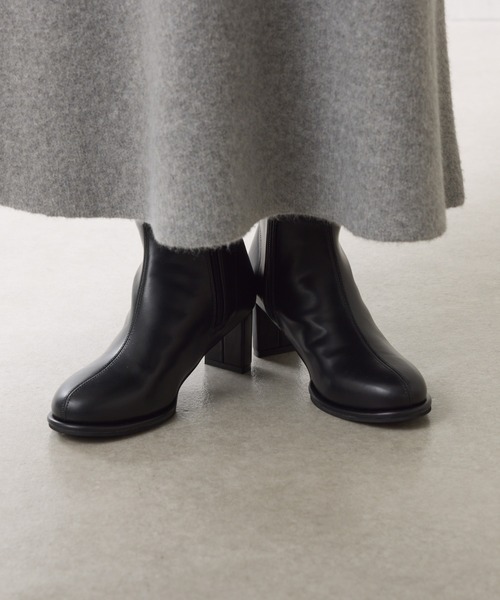 PAPILLONNER（パピヨネ）の「ラウンドトゥショートブーツ（ブーツ・レディース・ダークブラウン/ブラック・S/M/L）」の20枚目の写真
