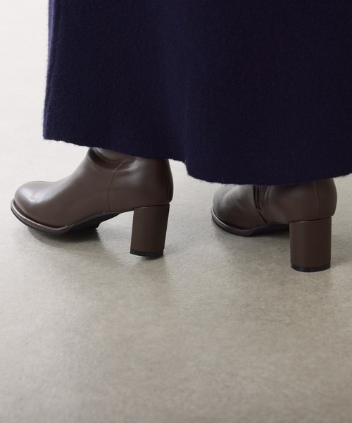 PAPILLONNER（パピヨネ）の「ラウンドトゥショートブーツ（ブーツ・レディース・ダークブラウン/ブラック・S/M/L）」の7枚目の写真