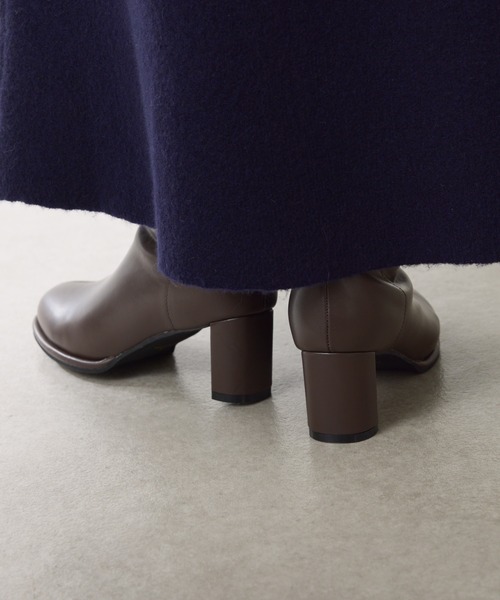 PAPILLONNER（パピヨネ）の「ラウンドトゥショートブーツ（ブーツ・レディース・ダークブラウン/ブラック・S/M/L）」の8枚目の写真