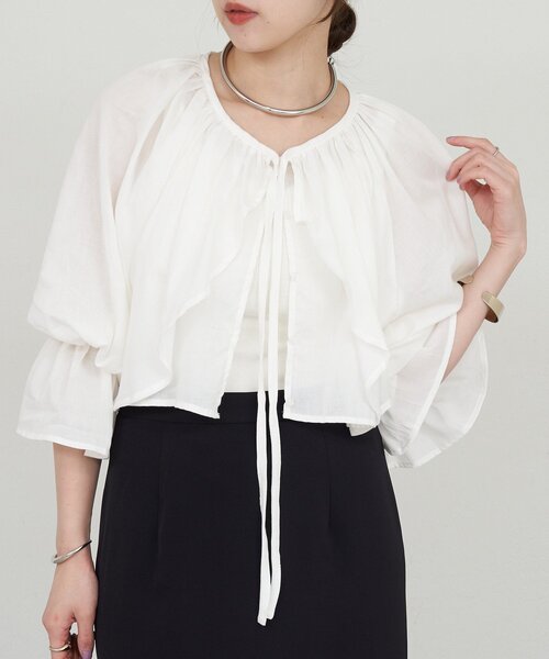 SHENERY（シーナリー）の「フリルボレロブラウス（シャツ/ブラウス・レディース・ブラック/オフホワイト・FREE）」の14枚目の写真