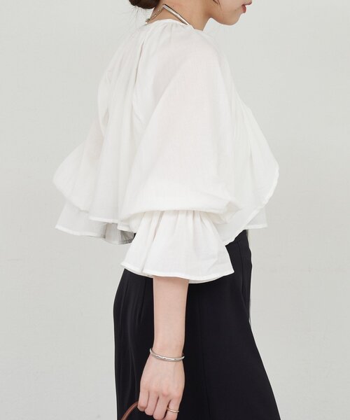 SHENERY（シーナリー）の「フリルボレロブラウス（シャツ/ブラウス・レディース・ブラック/オフホワイト・FREE）」の21枚目の写真