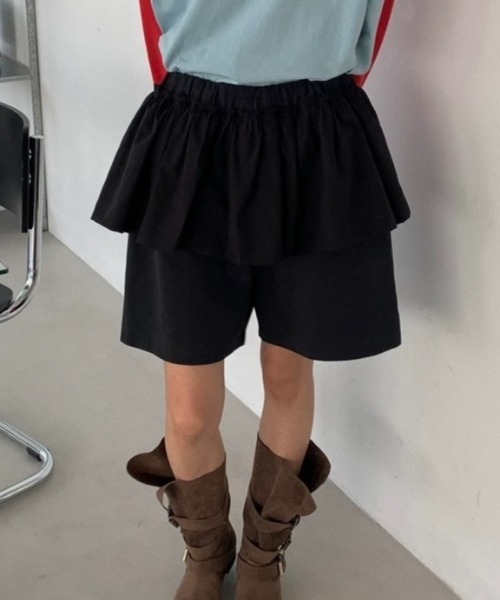 Per sist ence(パーシエンス)の「ナイロンギャザーフリルレイヤードハーフパンツ(その他パンツ・レディース・ホワイト/ブラック/カーキ・ONE SIZE)」の2枚目の写真