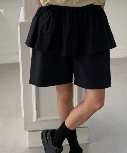 Per sist ence(パーシエンス)の「ナイロンギャザーフリルレイヤードハーフパンツ(その他パンツ・レディース・ホワイト/ブラック/カーキ・ONE SIZE)」の15枚目の写真