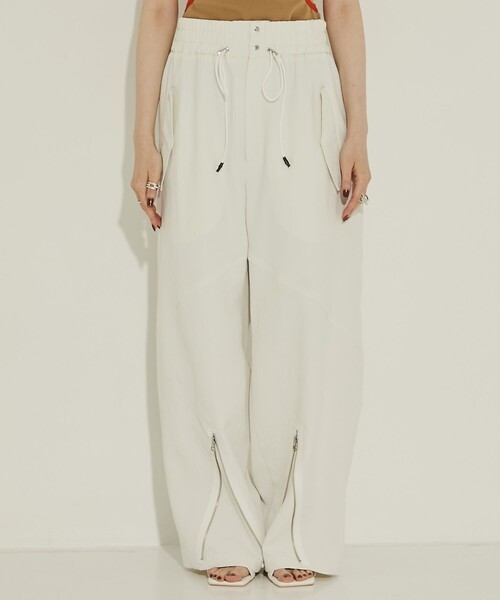 AKANE UTSUNOMIYA(アカネウツノミヤ)の「【AKANE UTSUNOMIYA/アカネウツノミヤ】WAO-FP33-2008/カーゴパンツ/秋服(その他パンツ・レディース・ホワイト/ブラック・38/36)」の9枚目の写真