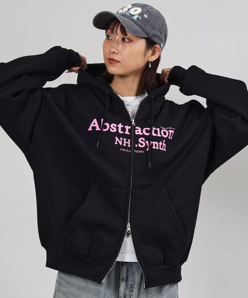 FFEIN(フェイン)の「【FFEIN(フェイン)】ヘビーウエイト2段ロゴ立体フードZIPパーカー / パーカー 裏起毛 ジップ 刺繍 ロゴ フーディ ダブルジップ(パーカー・メンズ・アッシュグレー/ブラック/ネイビー・LARGE/MEDIUM/SMALL)」の2枚目の写真