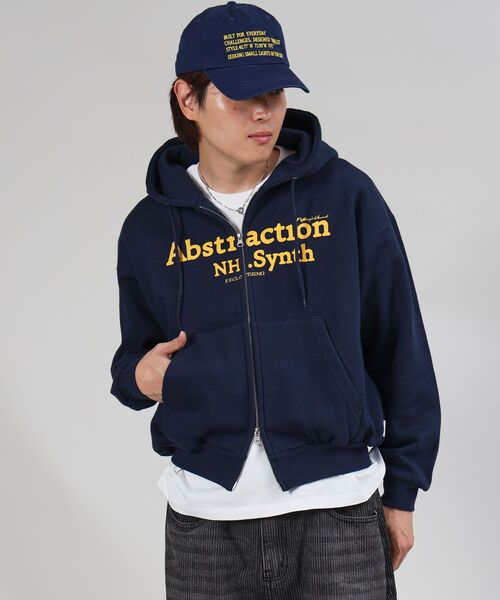 FFEIN(フェイン)の「【FFEIN(フェイン)】ヘビーウエイト2段ロゴ立体フードZIPパーカー / パーカー 裏起毛 ジップ 刺繍 ロゴ フーディ ダブルジップ(パーカー・メンズ・アッシュグレー/ブラック/ネイビー・LARGE/MEDIUM/SMALL)」の4枚目の写真