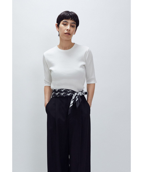 1er Arrondissement(プルミエアロンディスモン)の「リブ5分袖Tシャツ(Tシャツ/カットソー・レディース・オフホワイト/ブラック系その他3/ブラウン系その他5・FREE)」の2枚目の写真