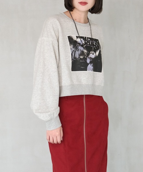 PAGEBOY(ページボーイ)の「フラワーフォトショートスウェット(スウェット・レディース・チャコールグレー/オートミール/オレンジ・FREE)」の18枚目の写真