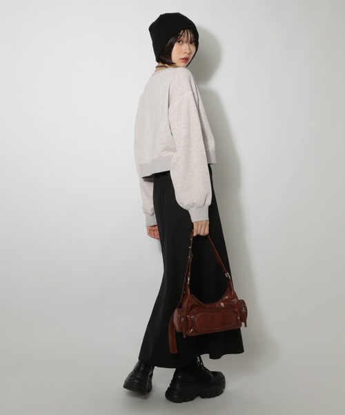 PAGEBOY(ページボーイ)の「フラワーフォトショートスウェット(スウェット・レディース・チャコールグレー/オートミール/オレンジ・FREE)」の11枚目の写真