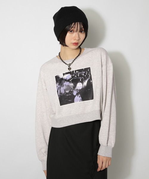 PAGEBOY(ページボーイ)の「フラワーフォトショートスウェット(スウェット・レディース・チャコールグレー/オートミール/オレンジ・FREE)」の12枚目の写真