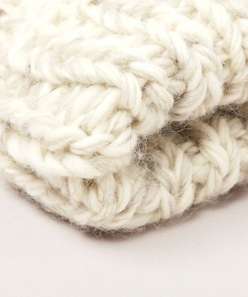 CA4LA(カシラ)の「HAND KNITTED BIG POMPOM(ニットキャップ/ビーニー・メンズ・ピンク/ホワイト/イエロー/ブラック・ONESIZE)」の5枚目の写真