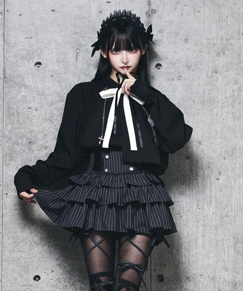 Amilige（アミリージュ）の「チェーン付きバイカラーリボンシャツ（シャツ/ブラウス・レディース・ブラック/ホワイト・FREE）」の12枚目の写真