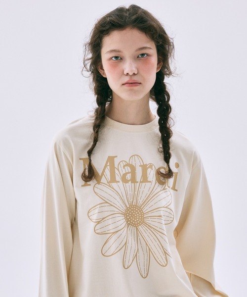 Mardi Mercredi(マルディメクルディ)の「TSHIRT LONG SLEEVE FLOWERMARDI / Tシャツ ロングスリーブ フラワーマルディ(Tシャツ/カットソー・レディース・ブラウン/ネイビー/チャコール/クリーム/チャコールグレー/ブラウン系その他/ベージュ系その他/オートミール/ベージュ系その他2/ブラック×レッド/ベージュ系その他3/アイボリー系1・FREE)」の11枚目の写真
