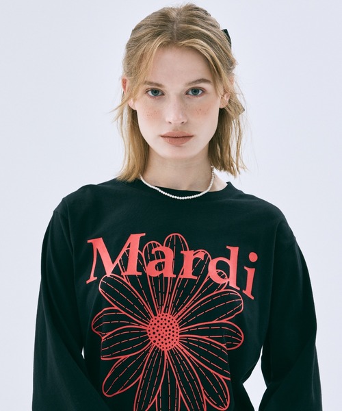 Mardi Mercredi(マルディメクルディ)の「TSHIRT LONG SLEEVE FLOWERMARDI / Tシャツ ロングスリーブ フラワーマルディ(Tシャツ/カットソー・レディース・ブラウン/ネイビー/チャコール/クリーム/チャコールグレー/ブラウン系その他/ベージュ系その他/オートミール/ベージュ系その他2/ブラック×レッド/ベージュ系その他3・FREE)」の2枚目の写真