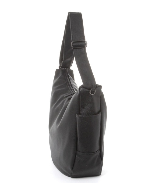 LOWRYS FARM(ローリーズファーム)の「ハーフラウンドショルダー 595928(ショルダーバッグ・メンズ・ブラック・FREE)」の4枚目の写真