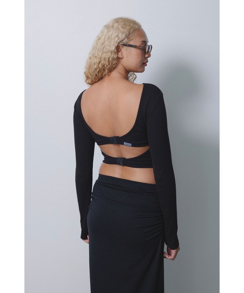 ALEXIA STAM バッククロス クロップドトップ & レギンスセット ALEXIA STAM バッククロス クロップドトップ & レギンスセット