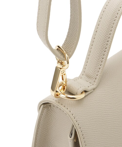 couture brooch（クチュールブローチ）の「リボンデザイン2WAYバッグ（ハンドバッグ・レディース・ブラック/ナチュラル・00）」の16枚目の写真