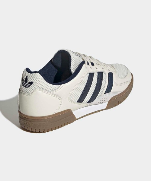 adidas(アディダス)の「フェヒテン インドア コンソーシアム / FECHTEN INDOOR CONSORTIUM Shoes / アディダスオリジナルス adidas Originals(スニーカー・メンズ・ホワイト・27.0cm/26.5cm/26.0cm/29.0cm/28.5cm/28.0cm/27.5cm/25.5cm/25.0cm/24.0cm/23.0cm)」の5枚目の写真