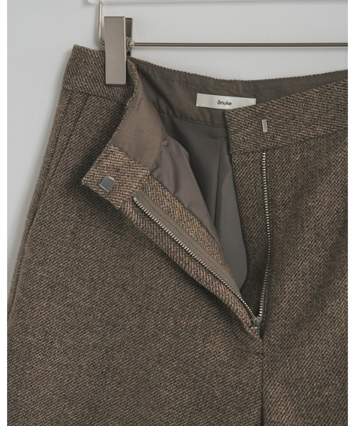 anuke(アンヌーク)の「Herringbone Short Pants(その他パンツ・レディース・ベージュ/ブラウン・36inch/38inch)」の9枚目の写真