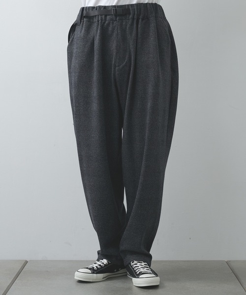 WHITE MOUNTAINEERING(ホワイトマウンテニアリング)の「【White Mountaineering/ホワイトマウンテニアリング】GLENCHECK SAROUEL PANTSGLENCHECK SAROUEL PANTS(その他パンツ・メンズ・チャコールグレー/ブラウン・2/3)」の2枚目の写真