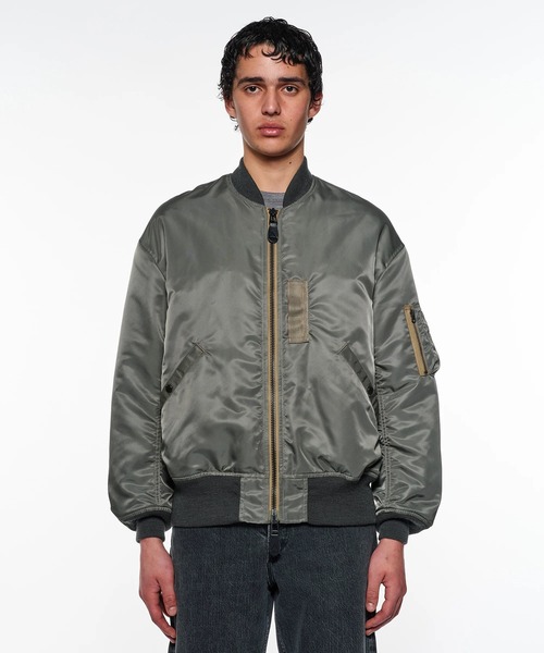 markaware(マーカウェア)の「【markaware/marka】ナイロンツイル / MA-1(MA-1・メンズ・セージグリーン/ブラック・1/2)」の6枚目の写真