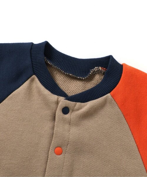 BREEZE（ブリーズ）の「【リンク】イロイロパッチカバーオール（ロンパース・キッズ・チャコール/レインボー/オフホワイト・60/70/80）」の6枚目の写真