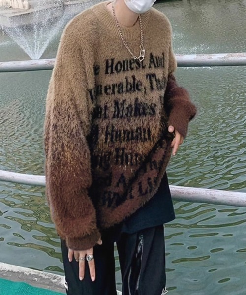 VIBGYOR（ヴィブジョー）の「グラデーションニット ロゴニットプルオーバー / ユニセックス 韓国ストリート (CZ)（ニット/セーター・メンズ・ブラウン/ブラック・FREE）」の4枚目の写真